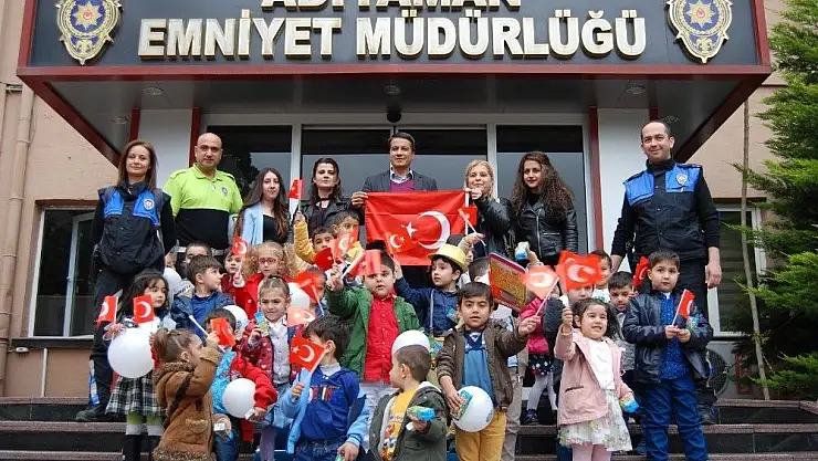 'Minik öğrenciler Emniyet Müdürü Alper ile bir araya geldi'