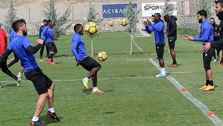 '''Gençlerbirliği maçını kazanmamız gerekiyor'''