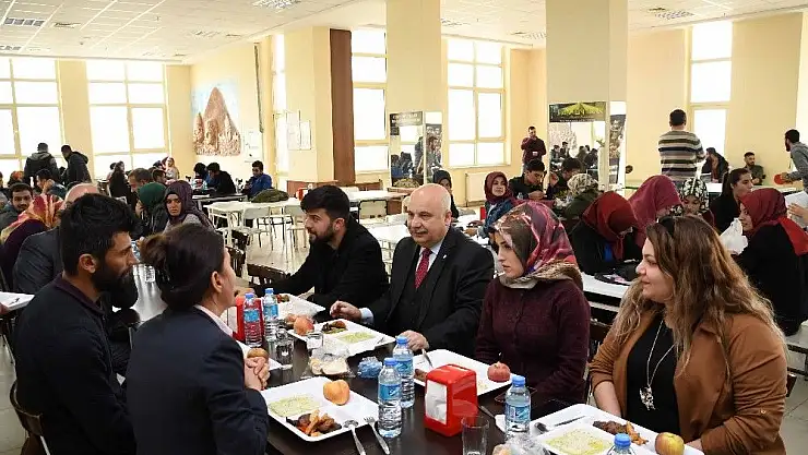 'Rektör Gönüllü´den Kahta MYO´ya ziyaret'