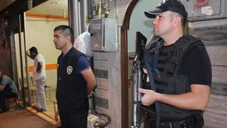 'Elazığ´da huzur uygulaması: 3 şüpheli yakalandı'