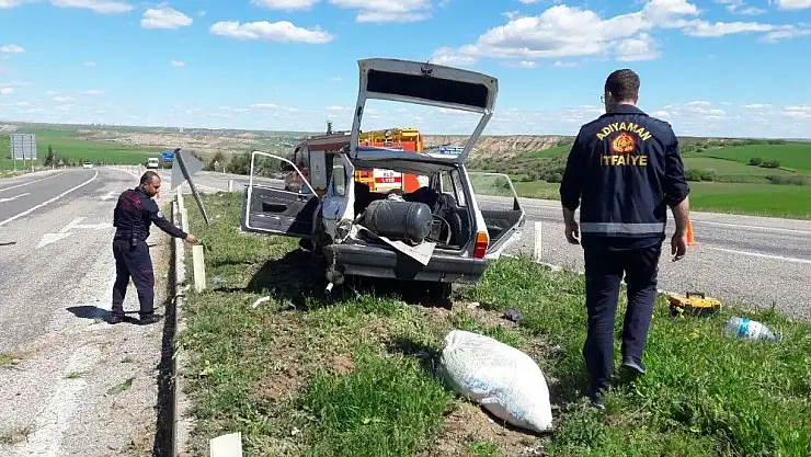 'Otomobil refüje çıktı: 2 Yaralı'