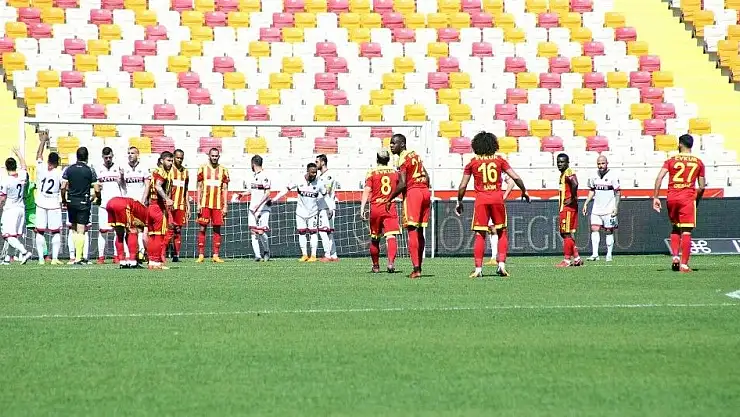 'Spor Toto Süper Lig: Evkur Yeni Malatyaspor: 1 - Gençlerbirliği: 1 (İlk yarı)'