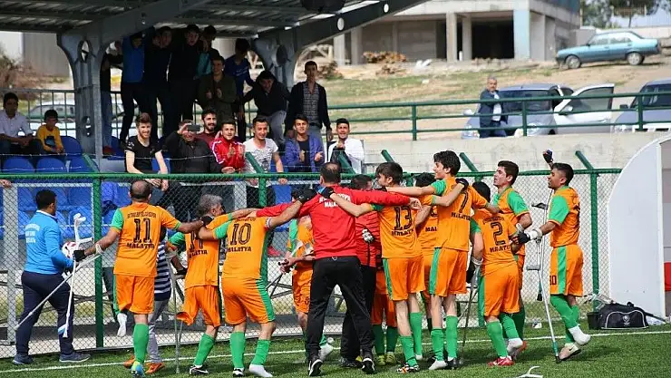 'Büyükşehir şampiyonluk yarışında öne geçti'