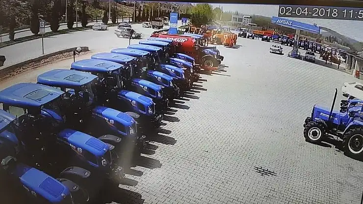 'Otomobil ambulans şoförüne çarptı'