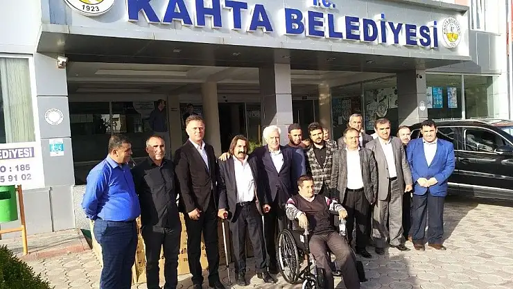 'Kahta Belediyesinden engellilere tekerlekli sandalye'