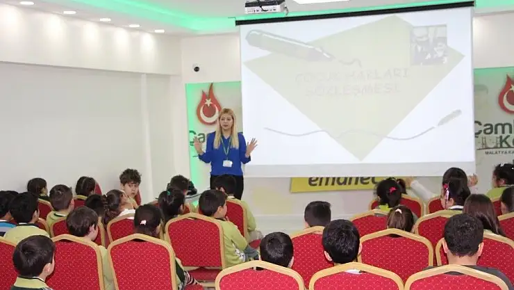 'Öğrenciler çocuk hakları konusunda bilgilendirildi'