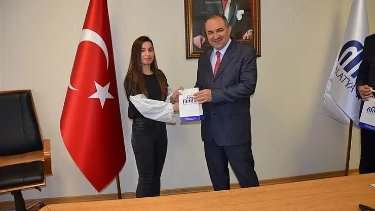 'Vali Kaban başarılı sporcuları ödüllendirdi'