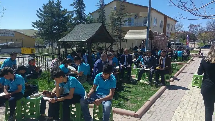 'Arguvan´da kitap okumada etkinliği'