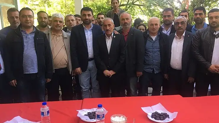 'Samanlı vatandaşların ve esnafların sorunlarını dinledi'