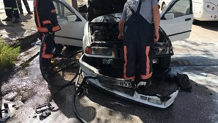 'Elazığ´da araç yangını'