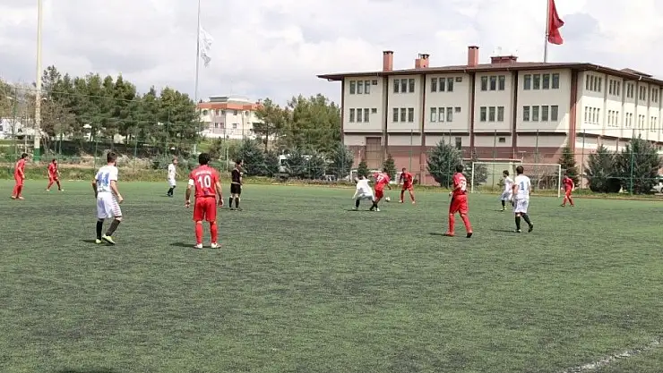 'İşitme Engelliler Futbol Takımı Süper Lig´de kalmayı başardı'