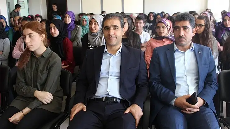'Kahta´da öğrencilere Kudüs sunumu'