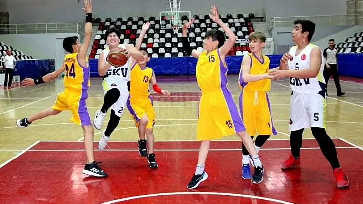 'Okullararası Basketbol Yarı Final Müsabakaları sona erdi'