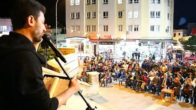 'Kitap Fuarında müzik dinletisi'