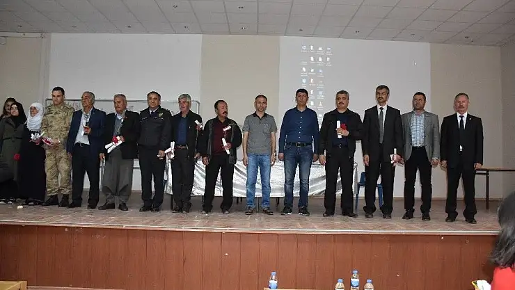 'Adıyaman´da şehit aileleri şehitlerin hayatını anlattı'