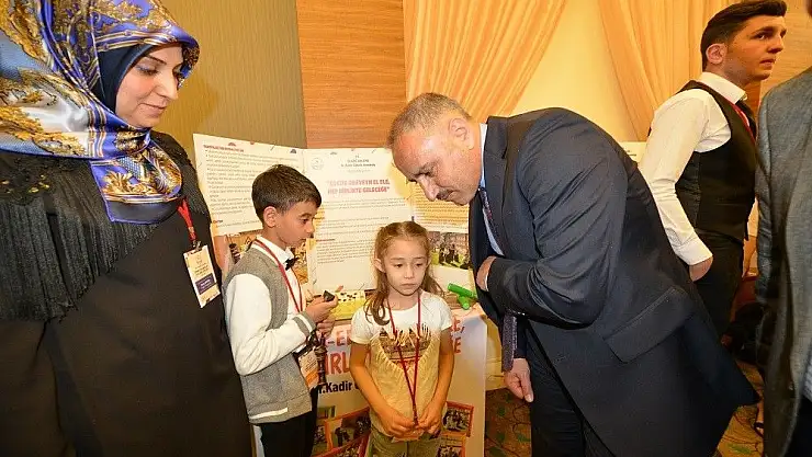 'Elazığ´da okulların örnek çalışmaları sergilendi'
