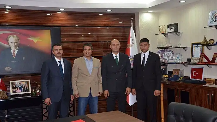 'Genel Başkan Kılavuz Müdür Alper ile bir araya geldi'