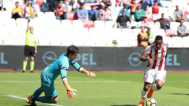 'Spor Toto Süper Lig: D.G. Sivasspor: 1 - Gençlerbirliği: 0 (Maç sonucu)'