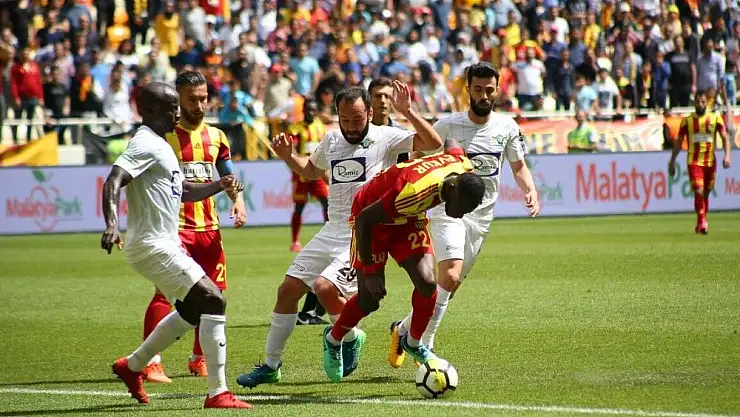 'Spor Toto Süper Lig: E. Yeni Malatyaspor: 0 - T.M. Akhisarspor: 0 (İlk yarı)'
