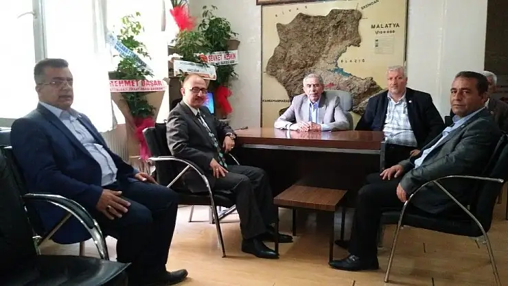 'Milletvekili aday adayı Unat muhtarlarla bir araya geldi'