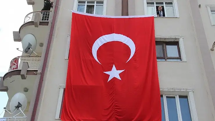 '1 aylık piyade uzman onbaşı şehit oldu'