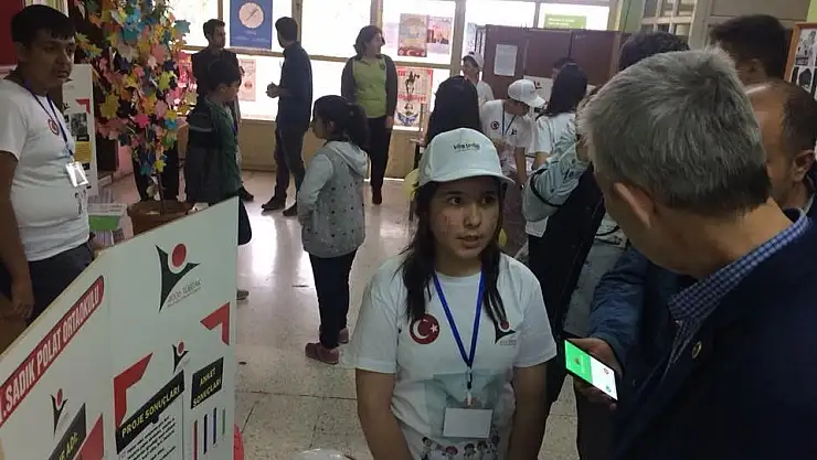 'Arapgir´de TÜBİTAK 4006 bilim fuarı düzenlendi'