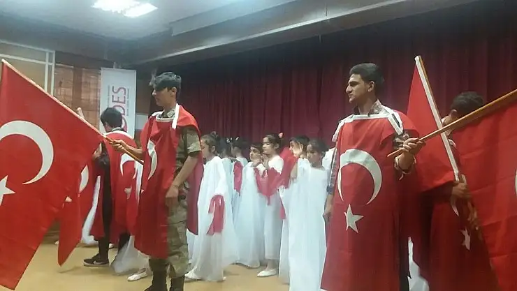 'Gerger´de tiyatro gösterisi yapıldı'