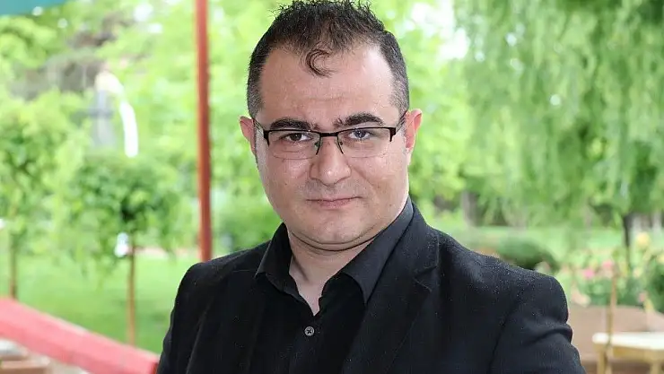 'Matematiği şiirle sevdiriyor'