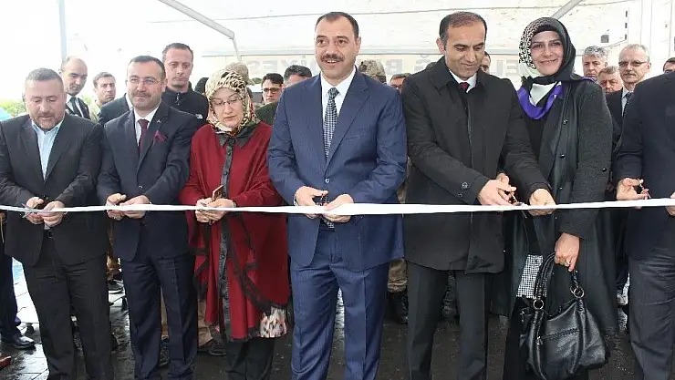 'Yargı mensuplarının eşleri tarafından kermes açıldı'