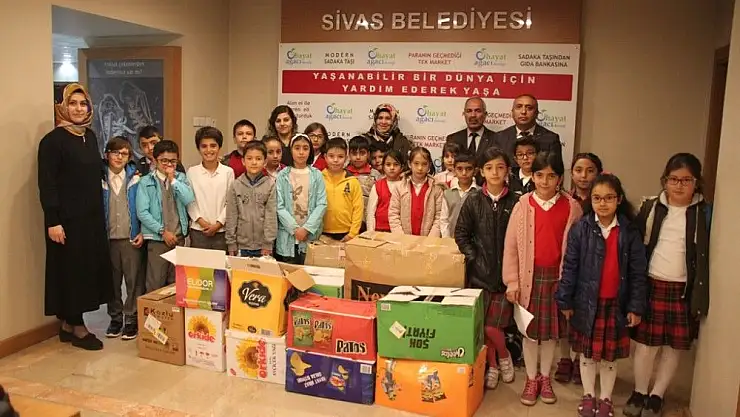 'Mehmetçik İlkokulu´ndan Hayat Ağacına yardım'