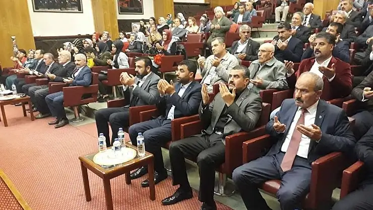 'MHP Kadın Kollarından Anneler Günü etkinliği'