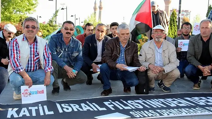 'Sivas´ta Filistin için oturma eylemi'