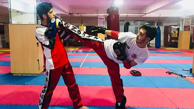 'Büyükşehir sporcusu Kick Boks´ta milli formayla yarışacak'