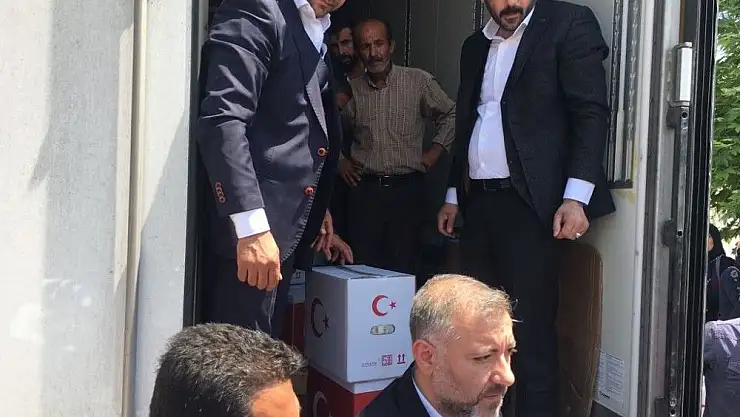 'Hayırsever işadamından gıda yardımı'