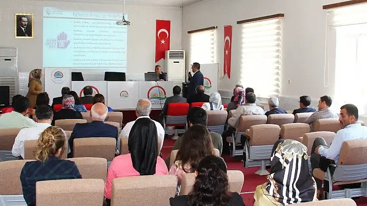 'Kadına yönelik şiddet ile mücadele eğitim semineri verildi'