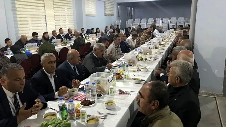 'Kuluncak Kaymakamlığından kamu çalışanlarına iftar'
