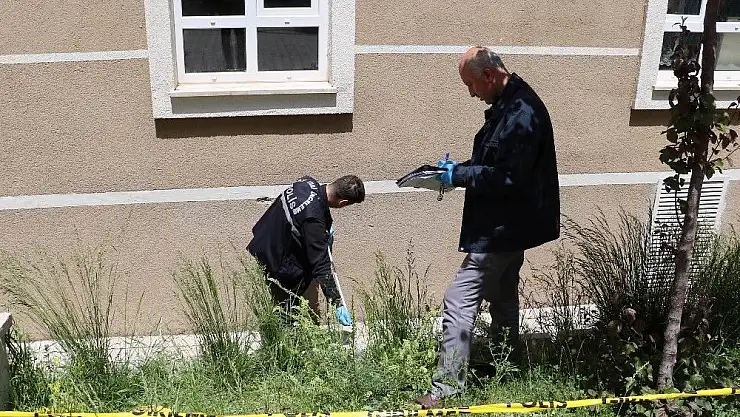 'Epilepsi nöbeti geçiren çocuk 8´inci kattan düşerek öldü'