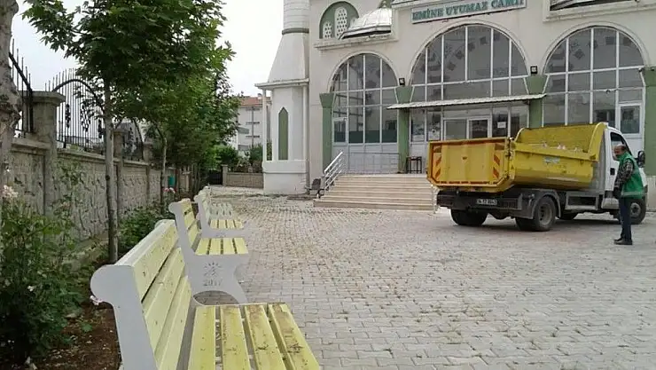 'Camide bulunan banklar yenileniyor'