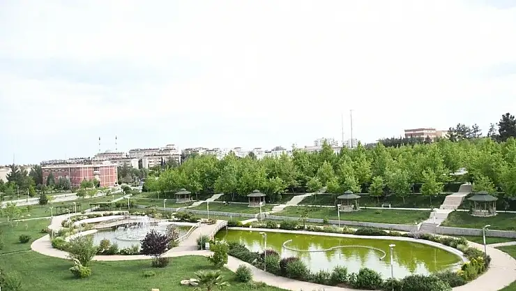 'Adıyaman Üniversitesi Adıyamanlıları bekliyor'