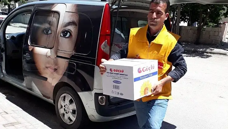 'Rahmeteli Yetimler Derneğinden ailelere yardım'