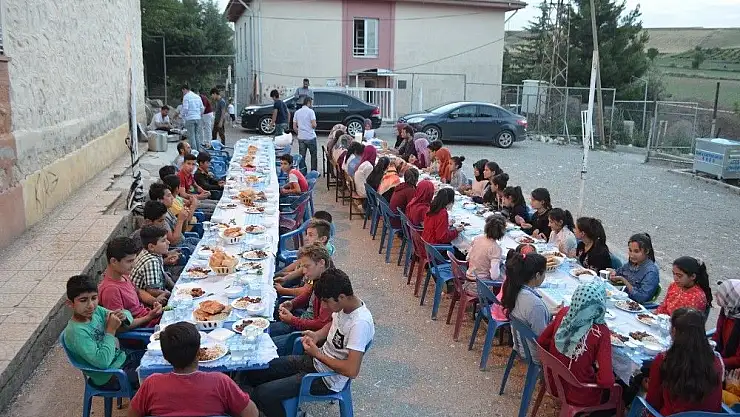 'Öğrenciler iftar sofrasında bir araya geldi'