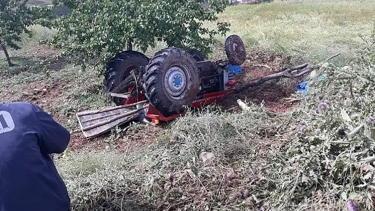 Malatya´da Traktör devrildi: 1 ölü