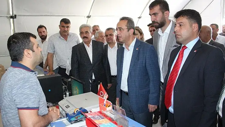 'CHP´li Bülent Tezcan´dan konteyner kent eleştirisi'
