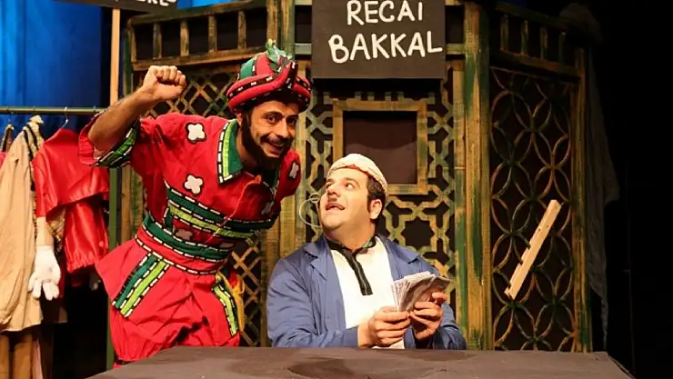 '´Geçmiş Zaman Olur Ki´ oyunu sahnelendi'