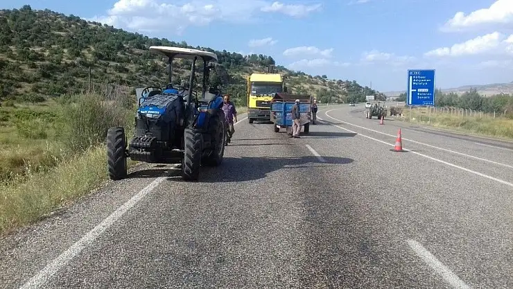 'Tır ile traktör çarpıştı: 1 Yaralı'