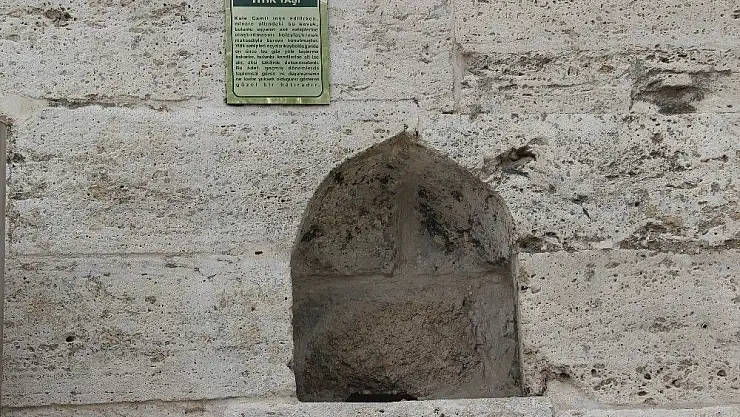 'Beş asırdır bulan da kaybeden de ona koşuyor'