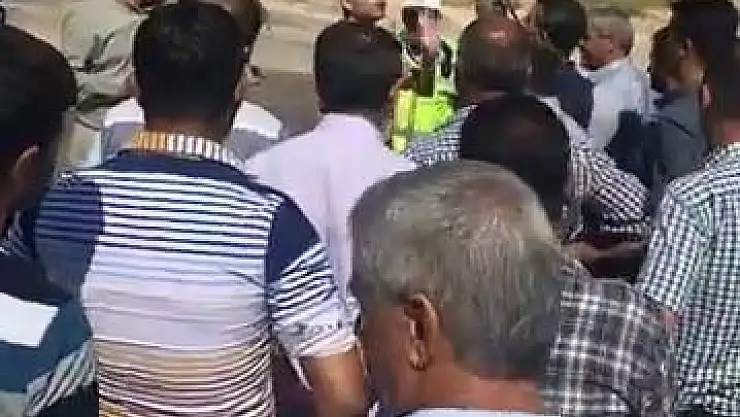 'Minibüs şoförleri eylem yaptı'