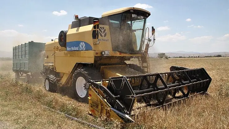 'Biçerdövercilerin zorlu mesaisi'