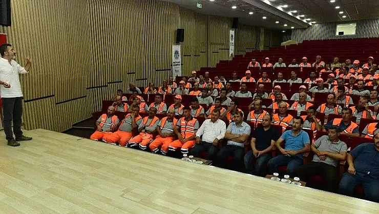 'Belediye çalışanlarına temel iş sağlığı ve güvenliği eğitimi'