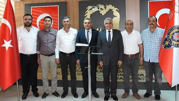 'Sadıkoğlun´dan Urhal´a teşekkür'